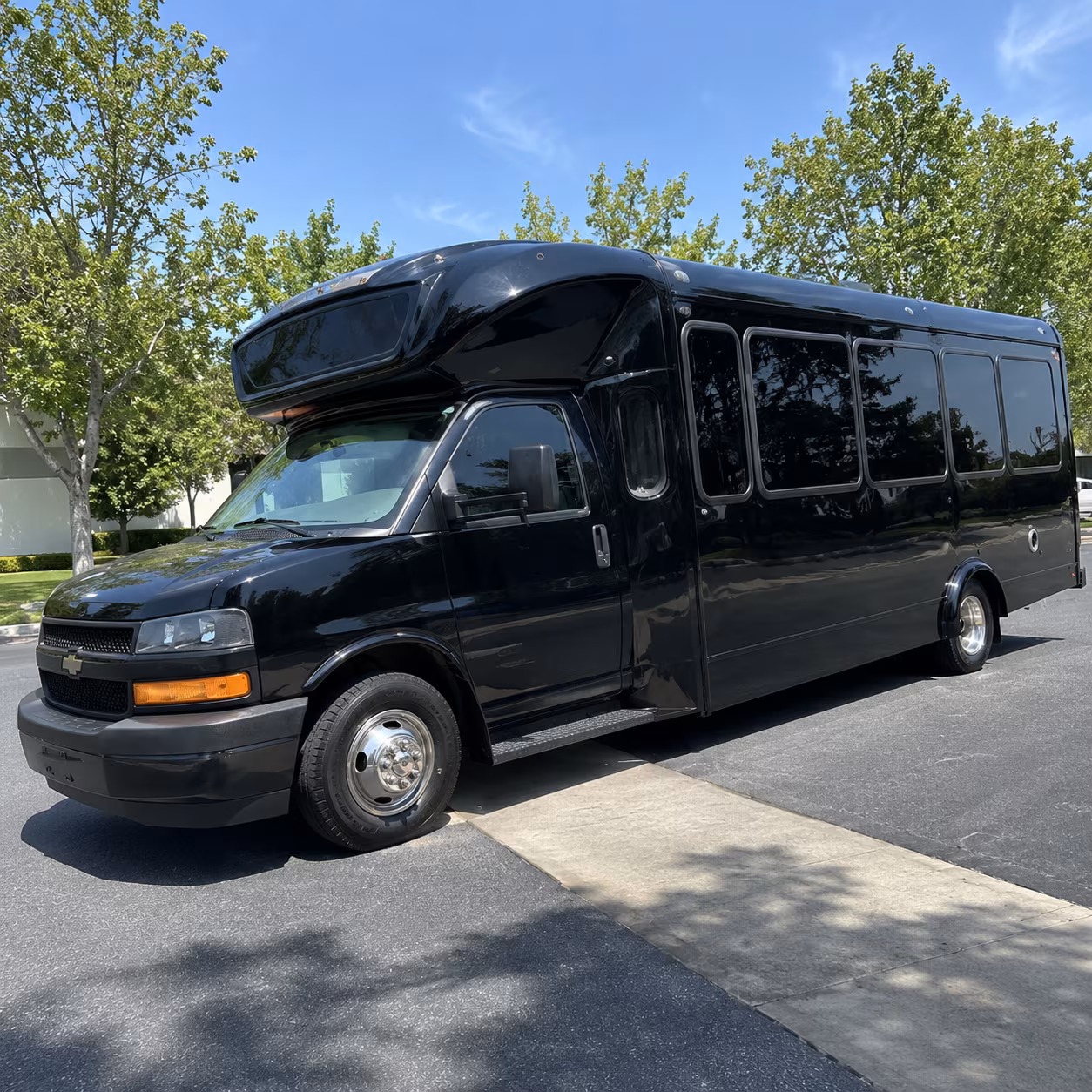 Phoenix Homecoming & Prom Party Bus Rentals