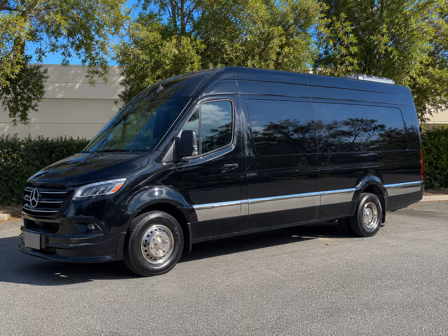 Scottsdale Airport Shuttle & Transportation party bus exterior
