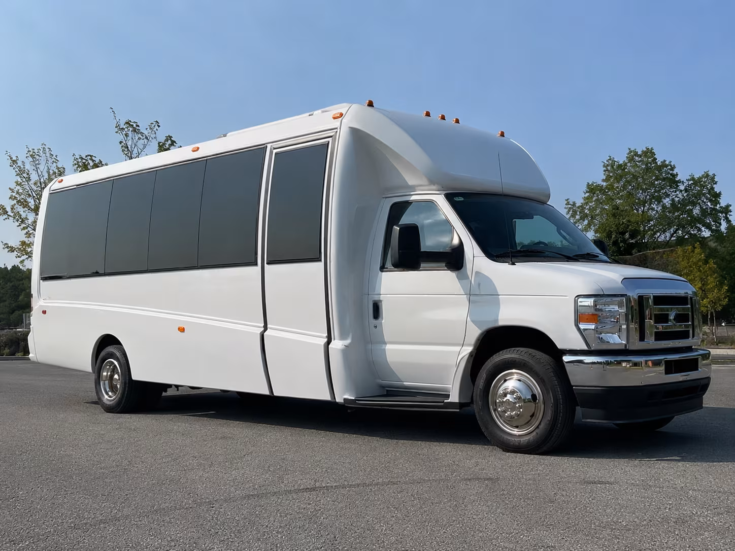 Scottsdale Winery Tour & Pub Crawl Transportation party bus exterior